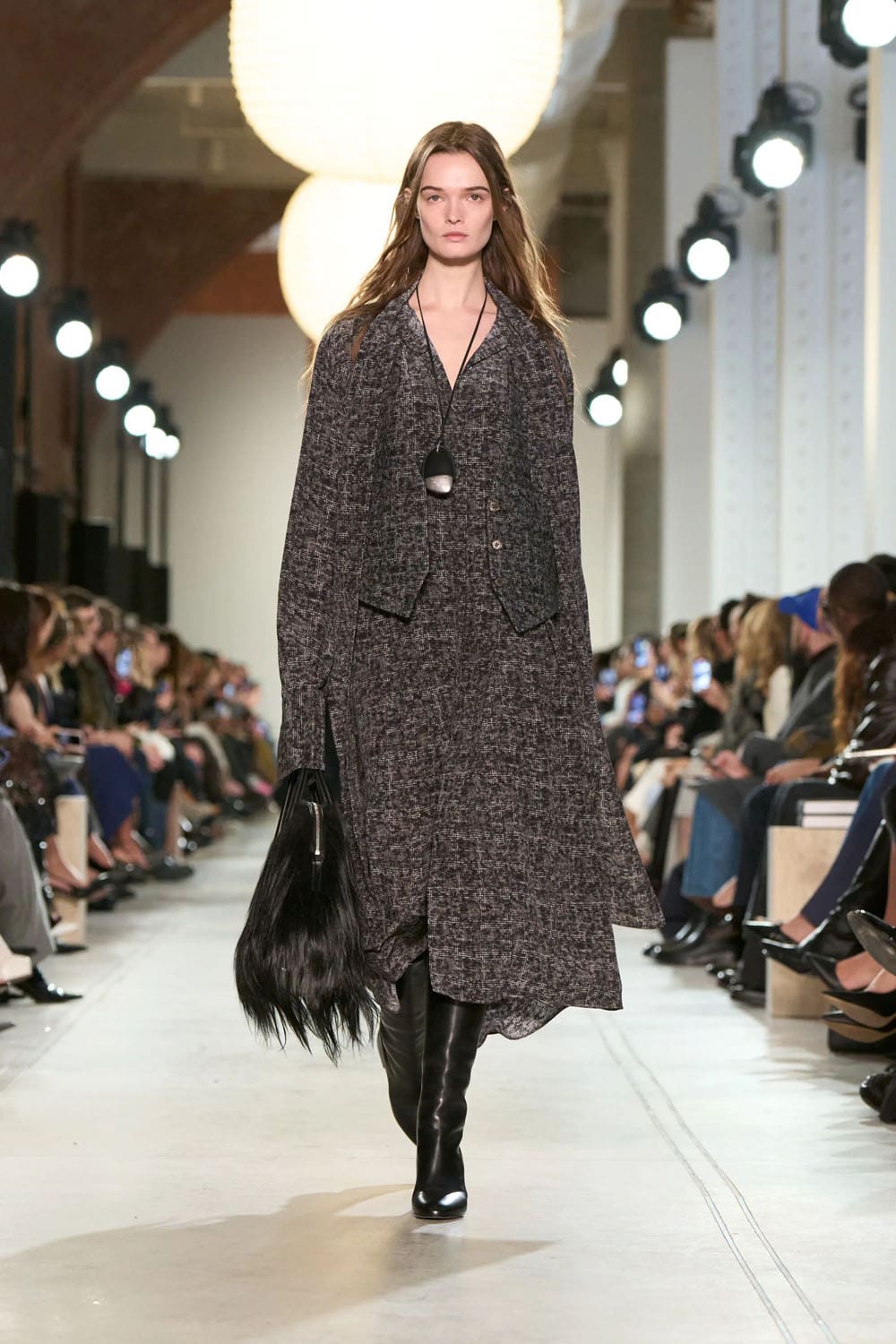 Michael Kors 2025 秋冬 2026 纽约 Runway 杂志(13)