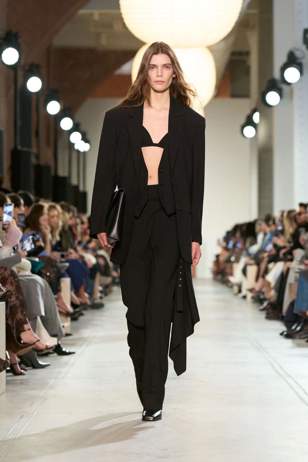 Michael Kors 2025 秋冬 2026 纽约 Runway 杂志(15)