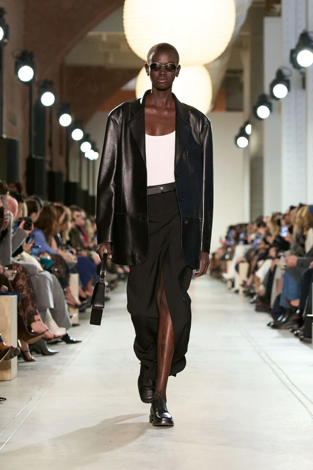 Michael Kors 2025 秋冬 2026 纽约 Runway 杂志(18)