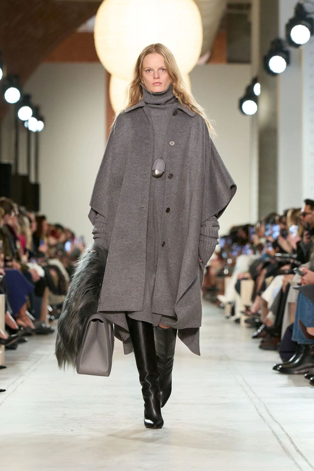 Michael Kors 2025 秋冬 2026 纽约 Runway 杂志(19)