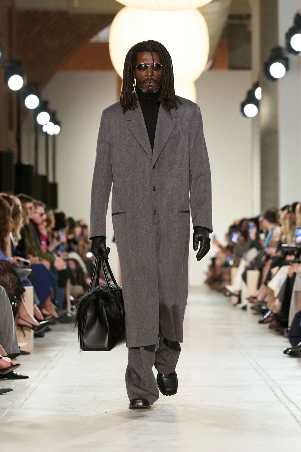 Michael Kors 2025 秋冬 2026 纽约 Runway 杂志(4)