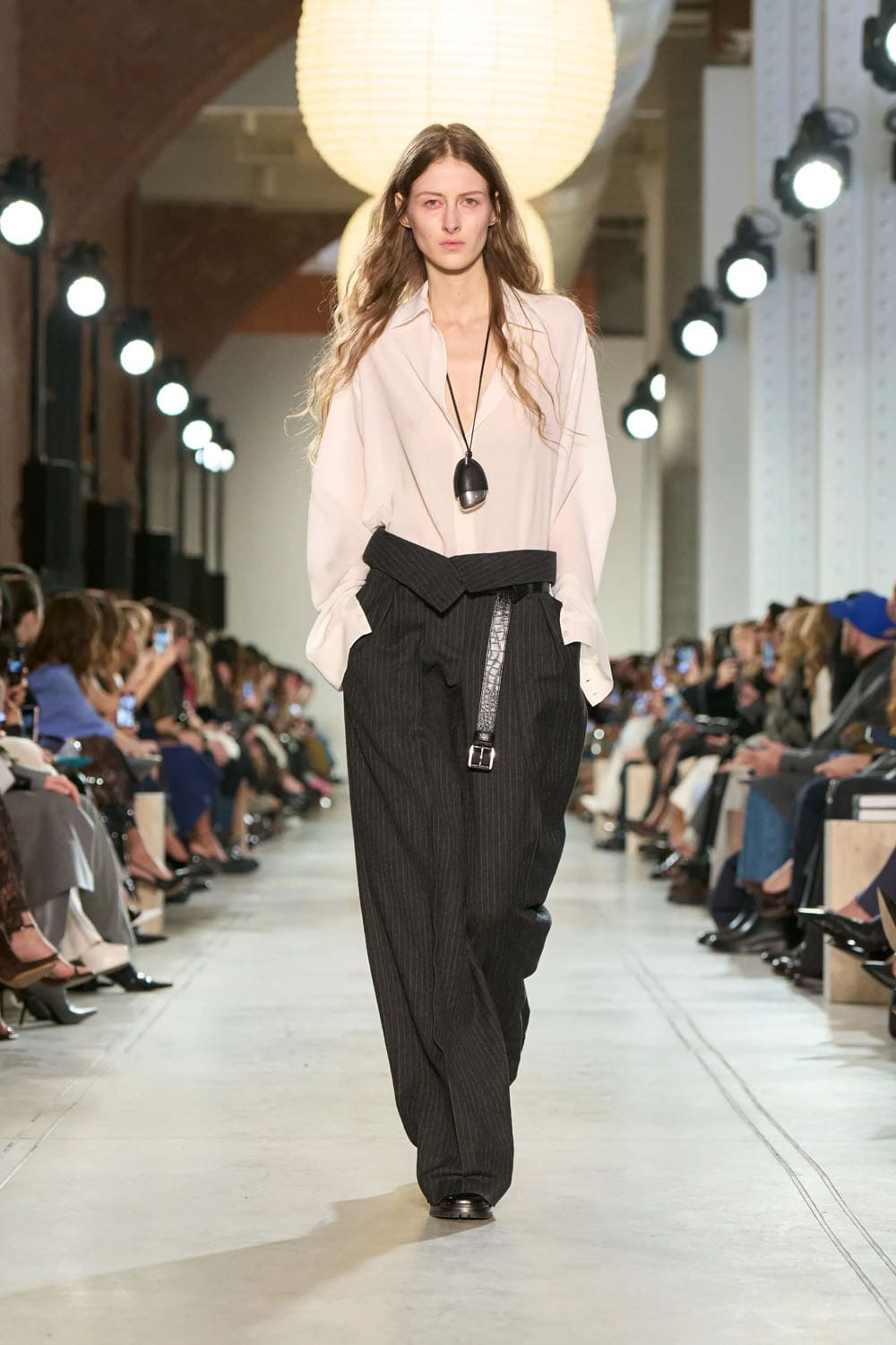 Michael Kors 2025 秋冬 2026 纽约 Runway 杂志(41)