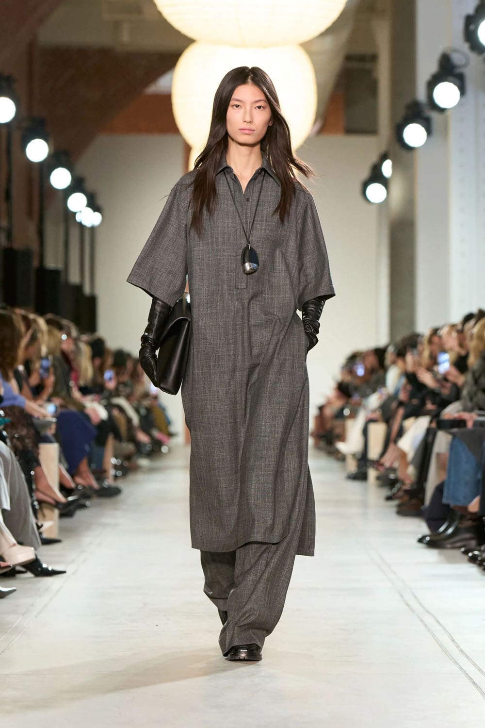 Michael Kors 2025 秋冬 2026 纽约 Runway 杂志(45)