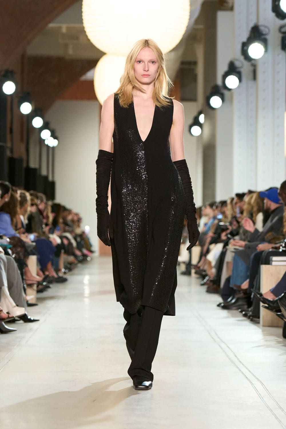 Michael Kors 2025 秋冬 2026 纽约 Runway 杂志(50)