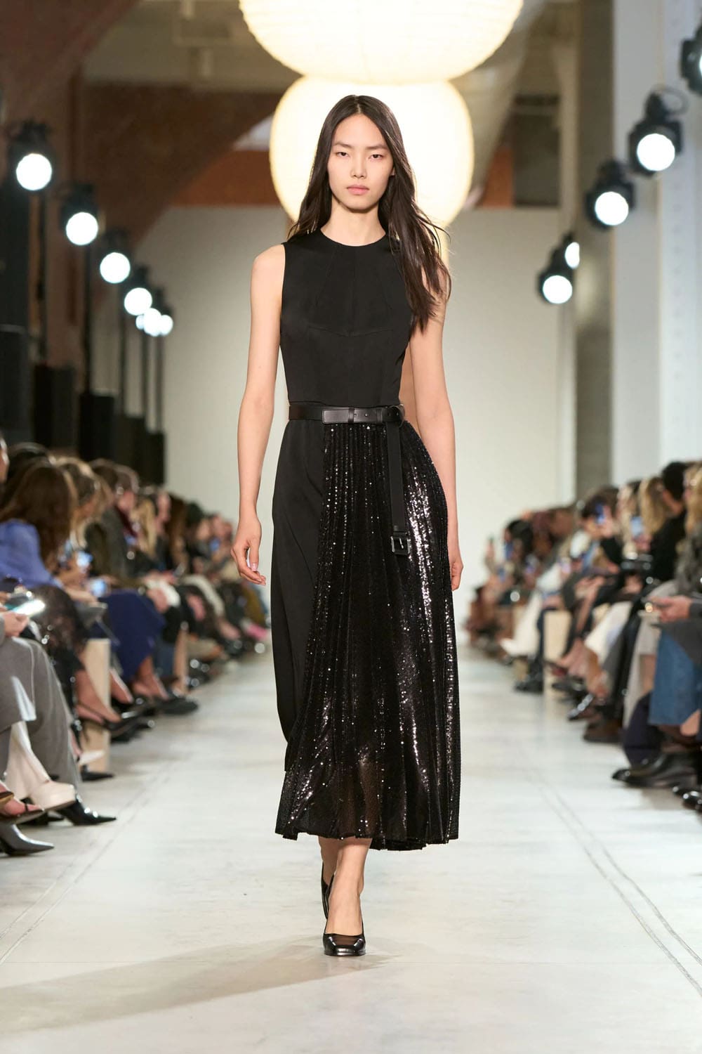 Michael Kors 2025 秋冬 2026 纽约 Runway 杂志(51)