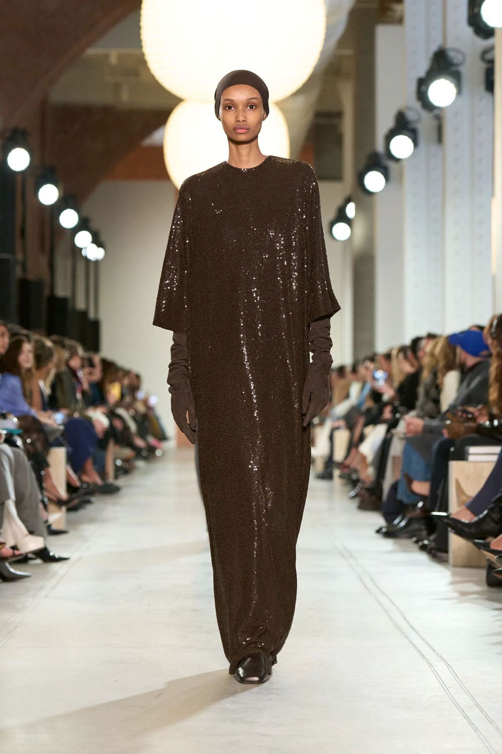 Michael Kors 2025 秋冬 2026 纽约 Runway 杂志(54)