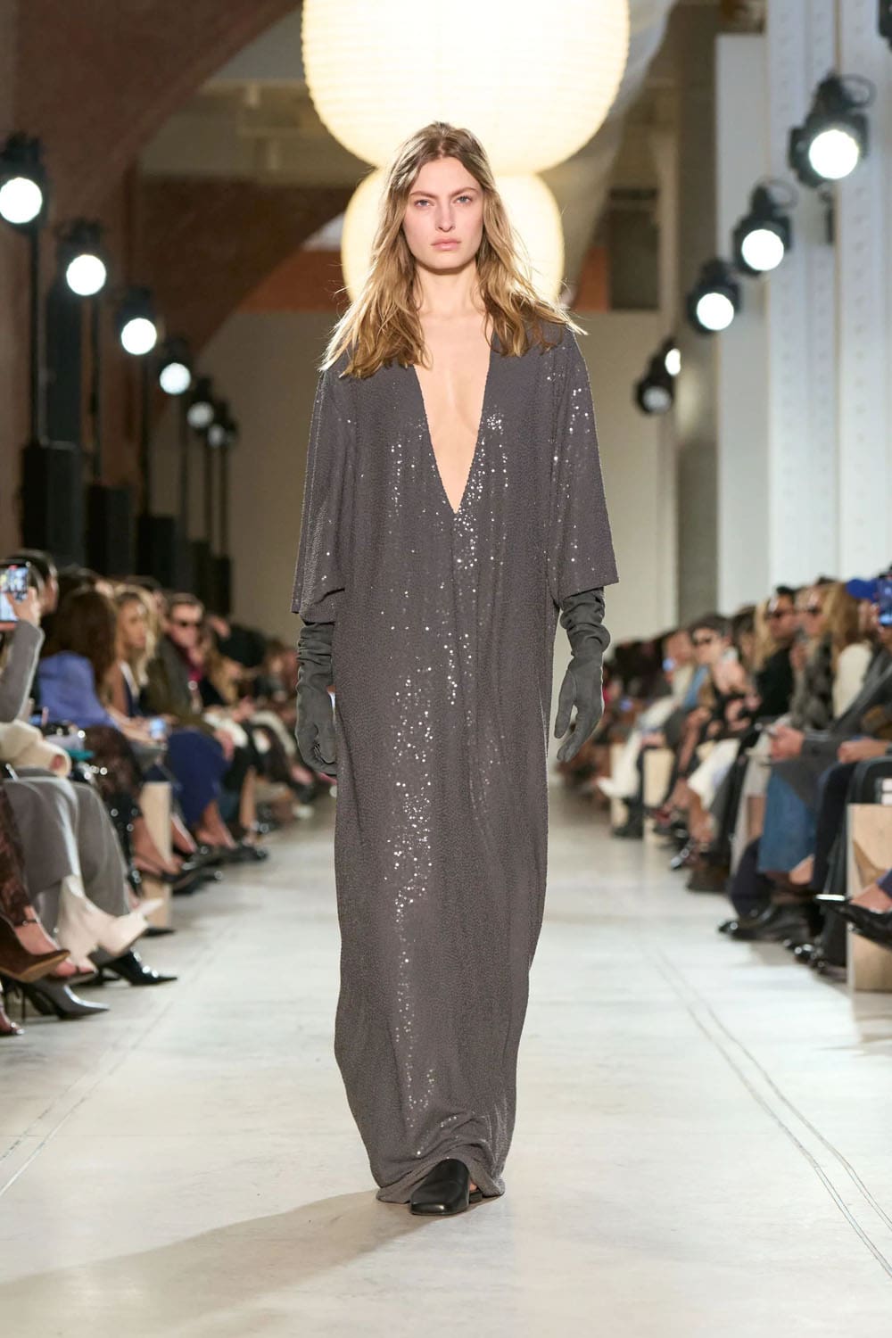 Michael Kors 2025 秋冬 2026 纽约 Runway 杂志(55)