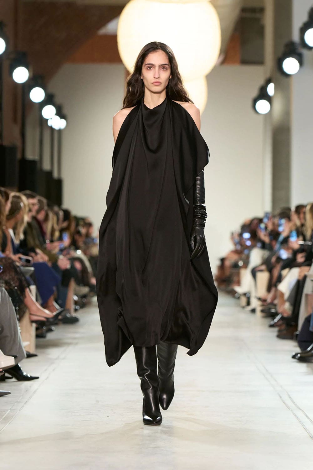Michael Kors 2025 秋冬 2026 纽约 Runway 杂志(9)