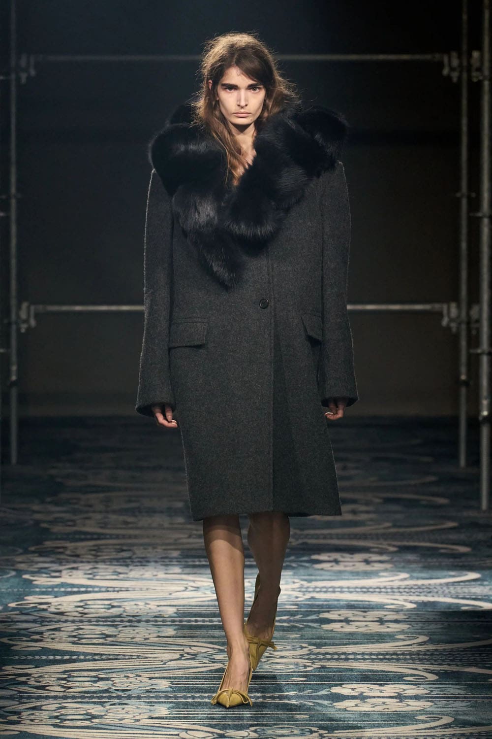 Prada Fall Winter 2025 2026 Runway Magazine (18)