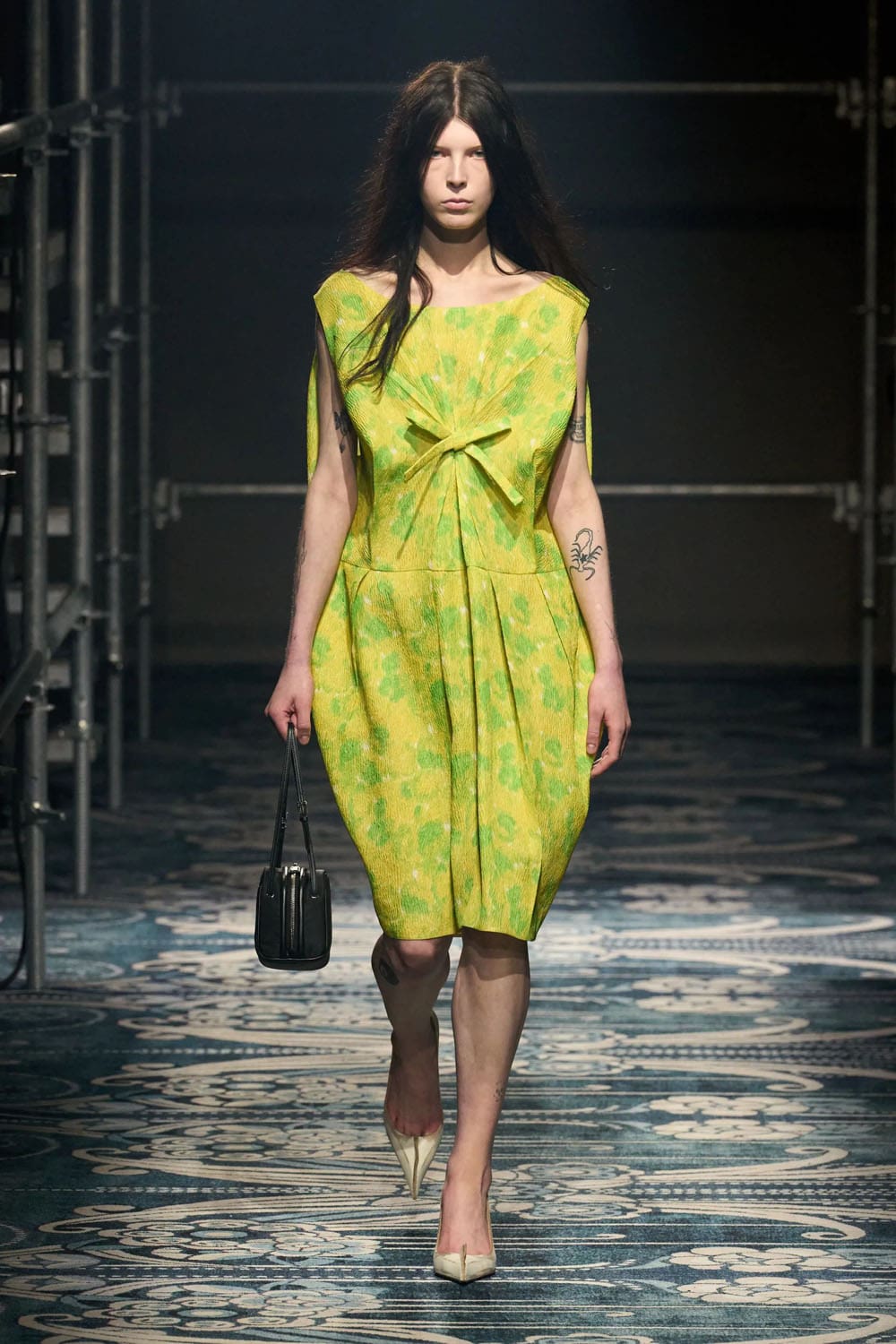 Prada Fall Winter 2025 2026 Runway Magazine (19)