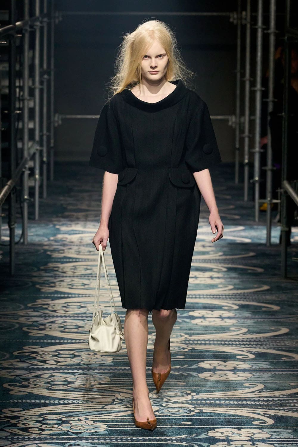 Prada Fall Winter 2025 2026 Runway Magazine (2)