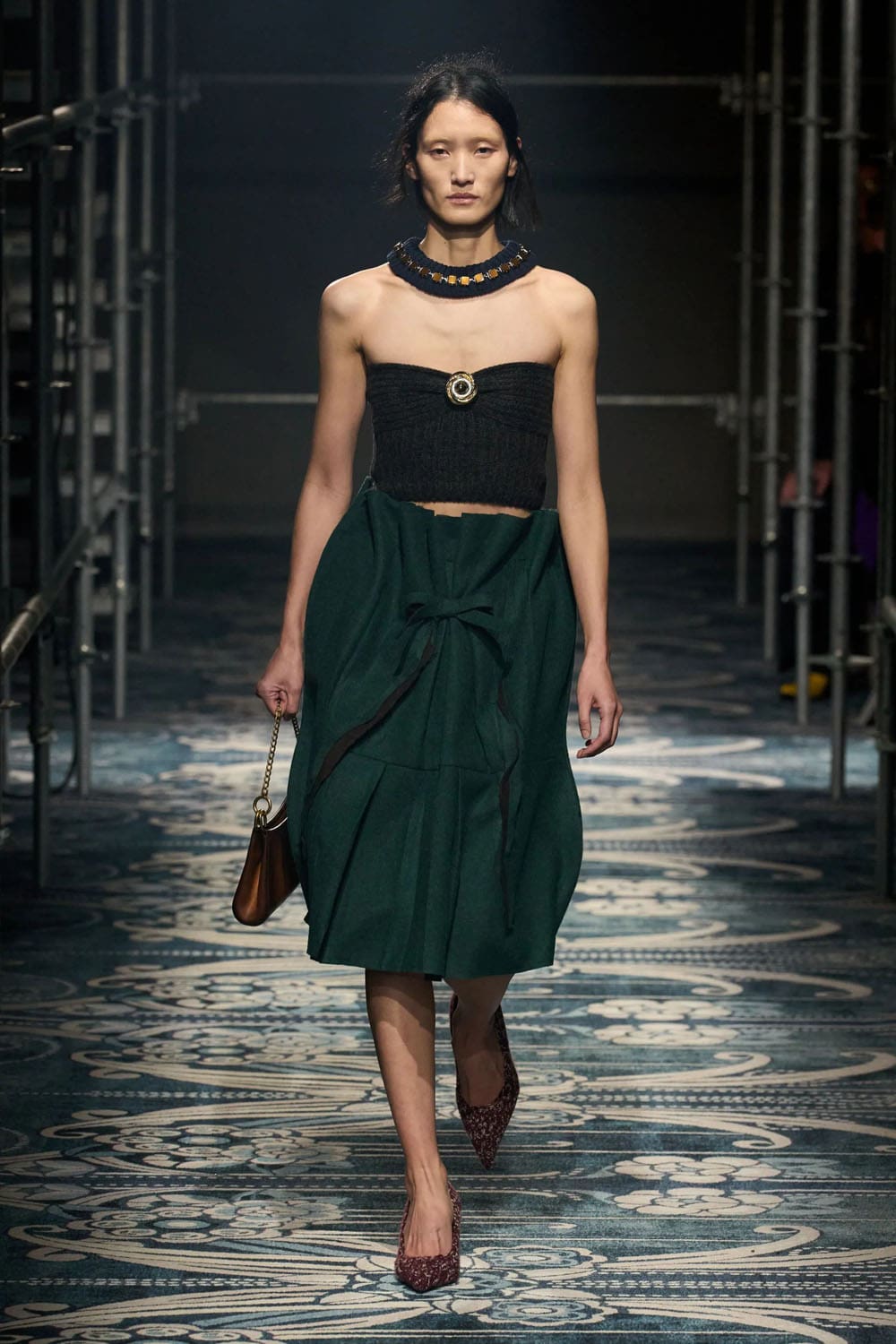 Prada Fall Winter 2025 2026 Runway Magazine (24)