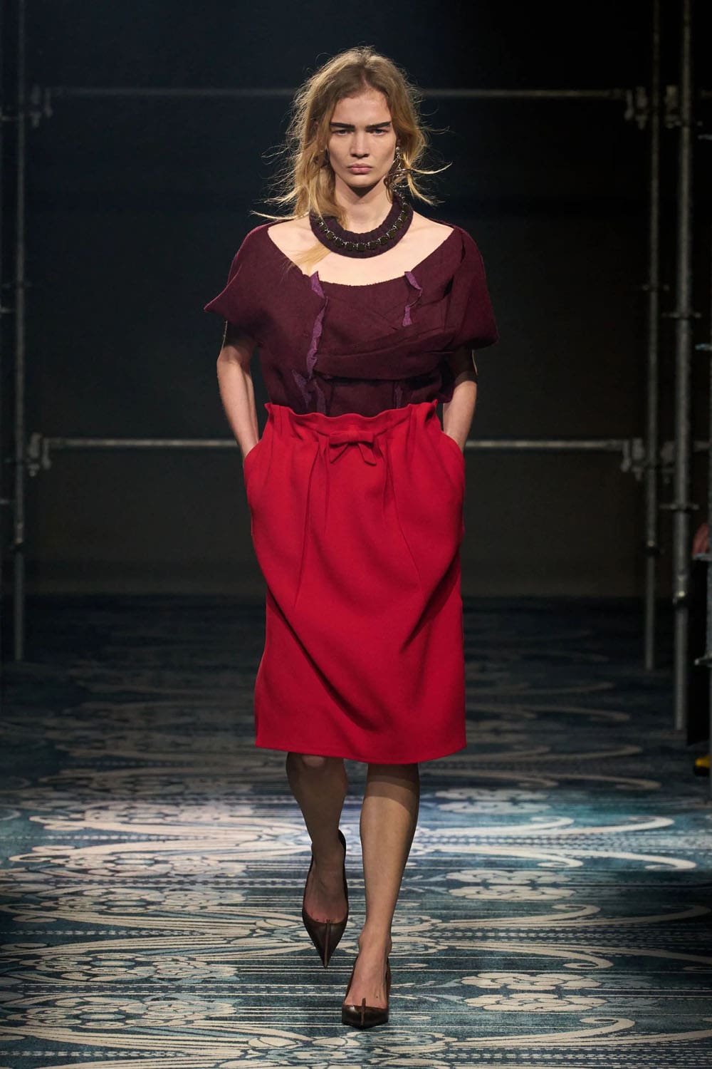 Prada Fall Winter 2025 2026 Runway Magazine (26)