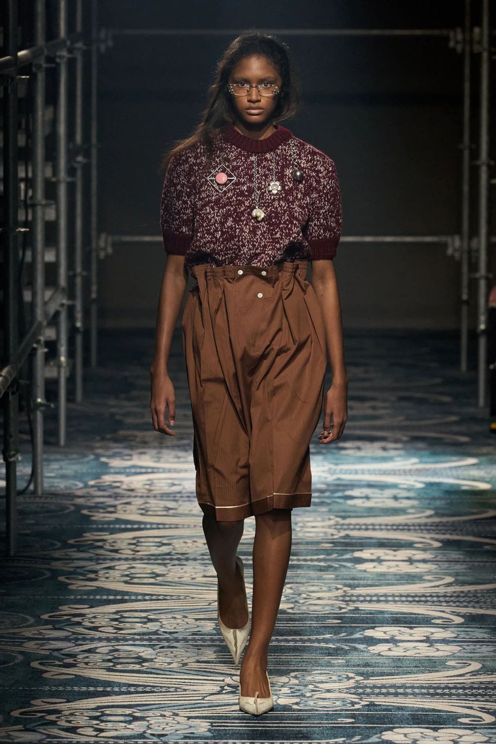Prada Fall Winter 2025 2026 Runway Magazine (31)