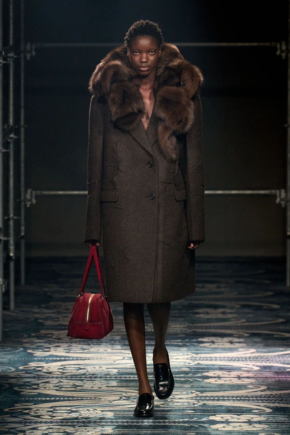 Prada Fall Winter 2025 2026 Runway Magazine (38)