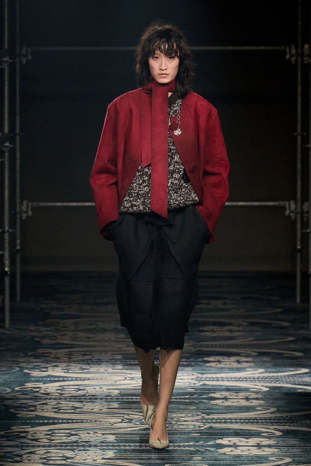 Prada Fall Winter 2025 2026 Runway Magazine (40)