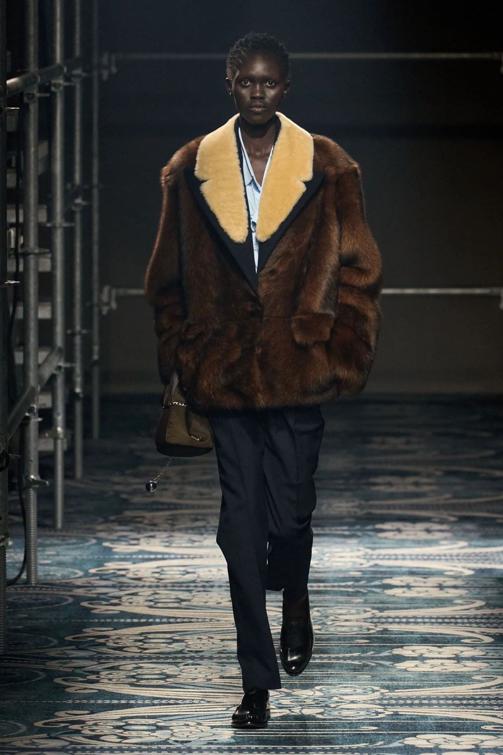Prada Fall Winter 2025 2026 Runway Magazine (47)