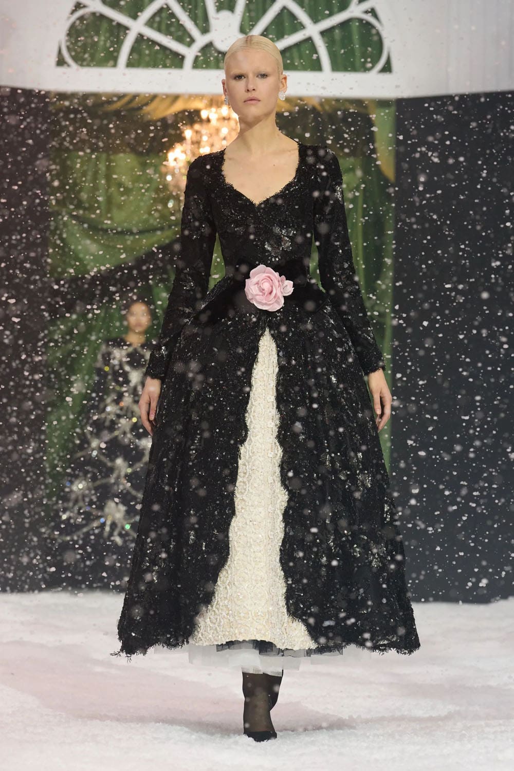 Richard Quinn Automne Hiver 2025 2026 Londres Runway Magazine (11)