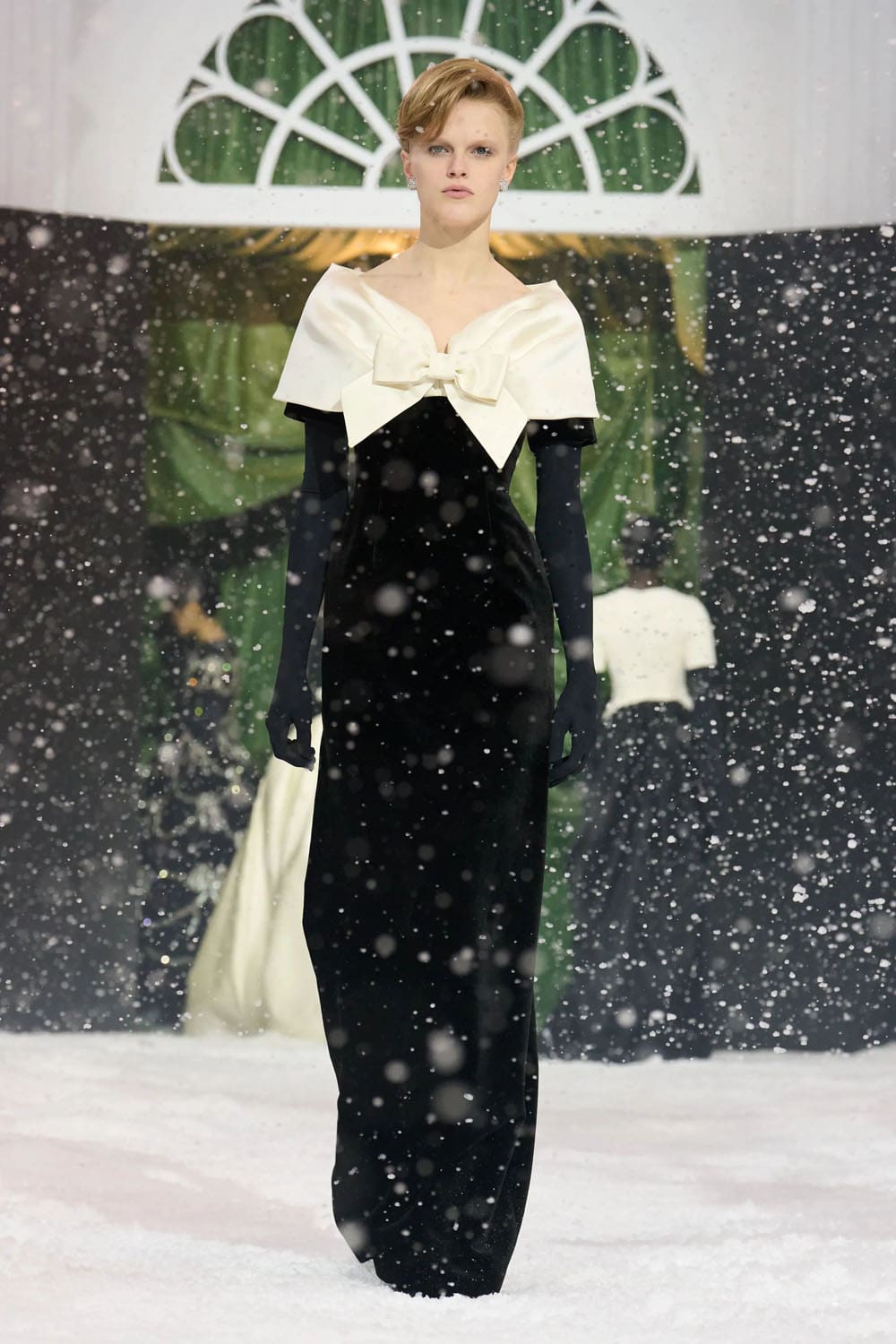 Richard Quinn Automne Hiver 2025 2026 Londres Runway Magazine (16)