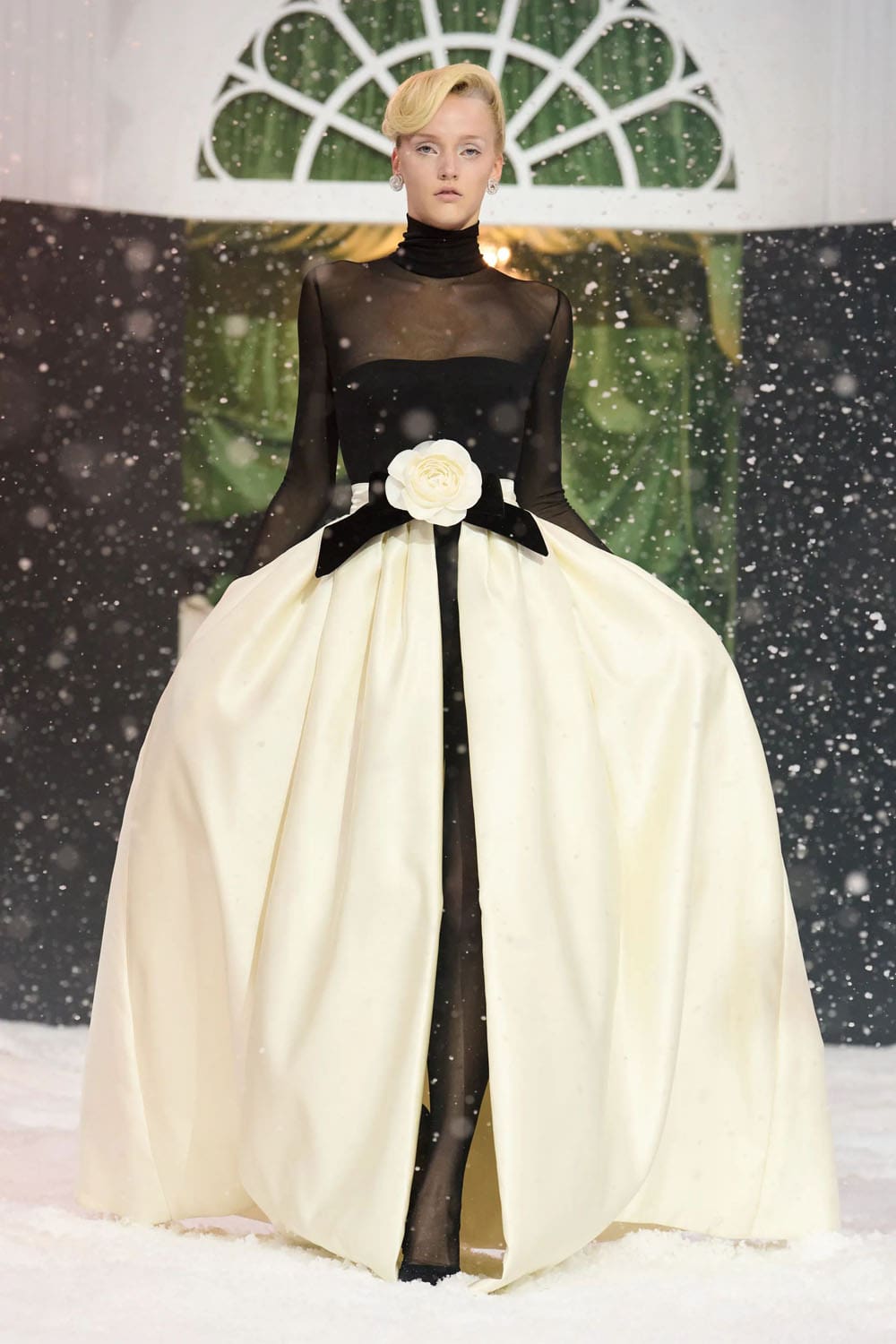 Richard Quinn Automne Hiver 2025 2026 Londres Runway Magazine (17)