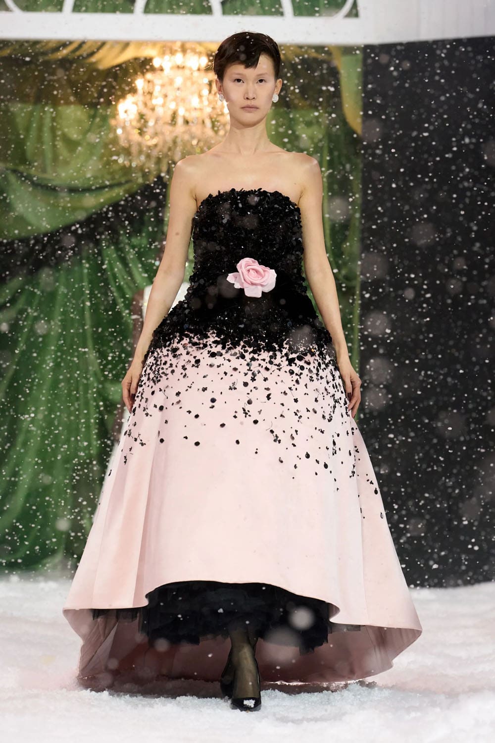 Richard Quinn Automne Hiver 2025 2026 Londres Runway Magazine (38)