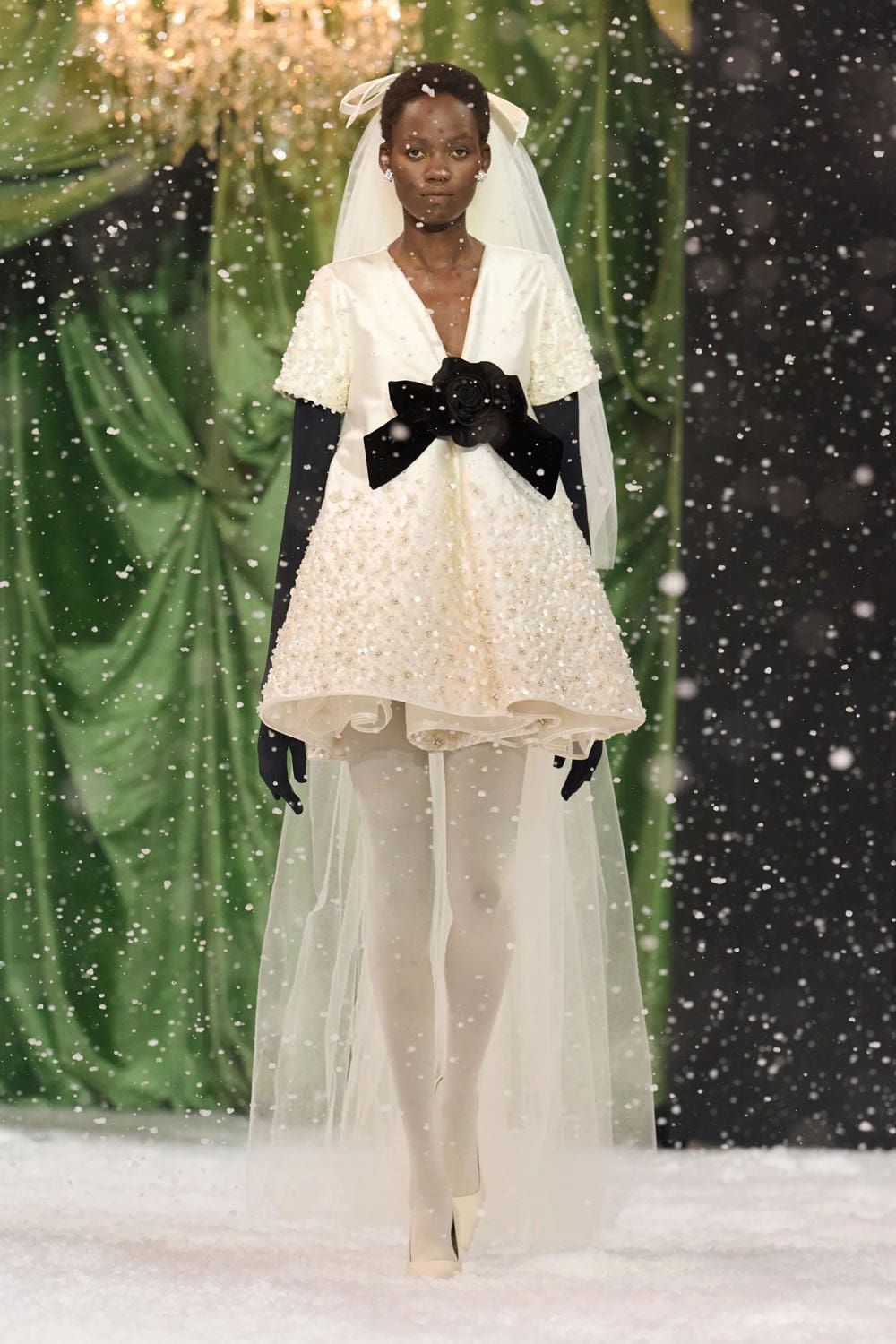 Richard Quinn Automne Hiver 2025 2026 Londres Runway Magazine (41)