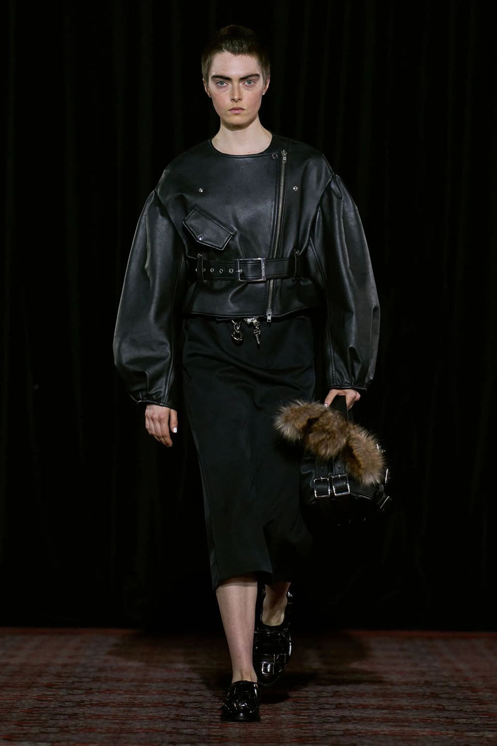 Simone Rocha Otoño Invierno 2025 2026 Londres Runway Revista (25)