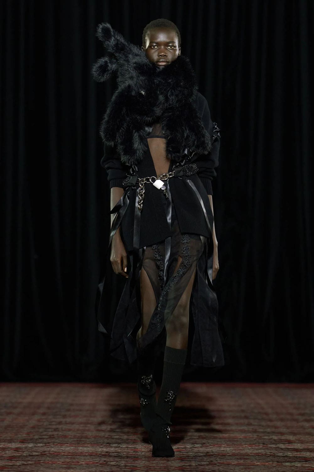Simone Rocha Otoño Invierno 2025 2026 Londres Runway Revista (27)