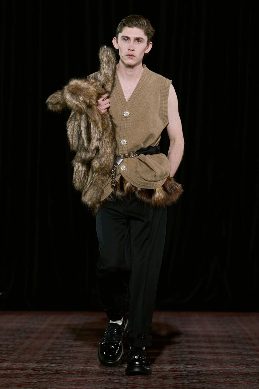 Simone Rocha Otoño Invierno 2025 2026 Londres Runway Revista (29)