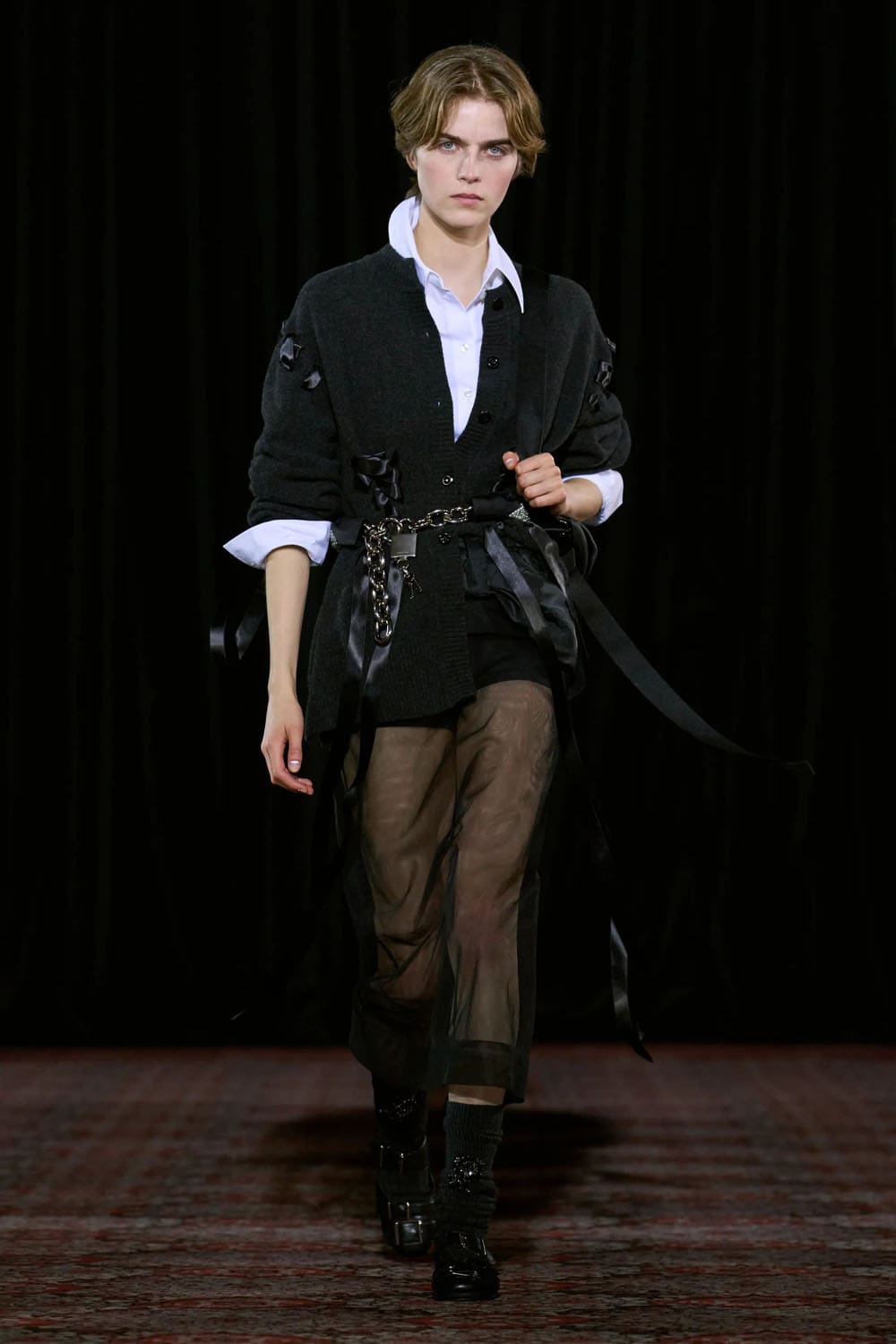 Simone Rocha Otoño Invierno 2025 2026 Londres Runway Revista (4)