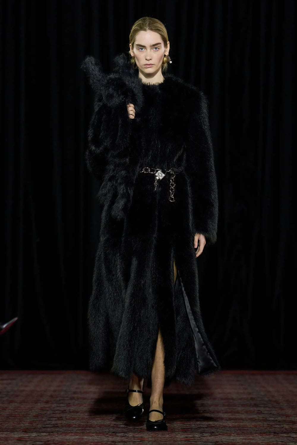 Simone Rocha Otoño Invierno 2025 2026 Londres Runway Revista (54)