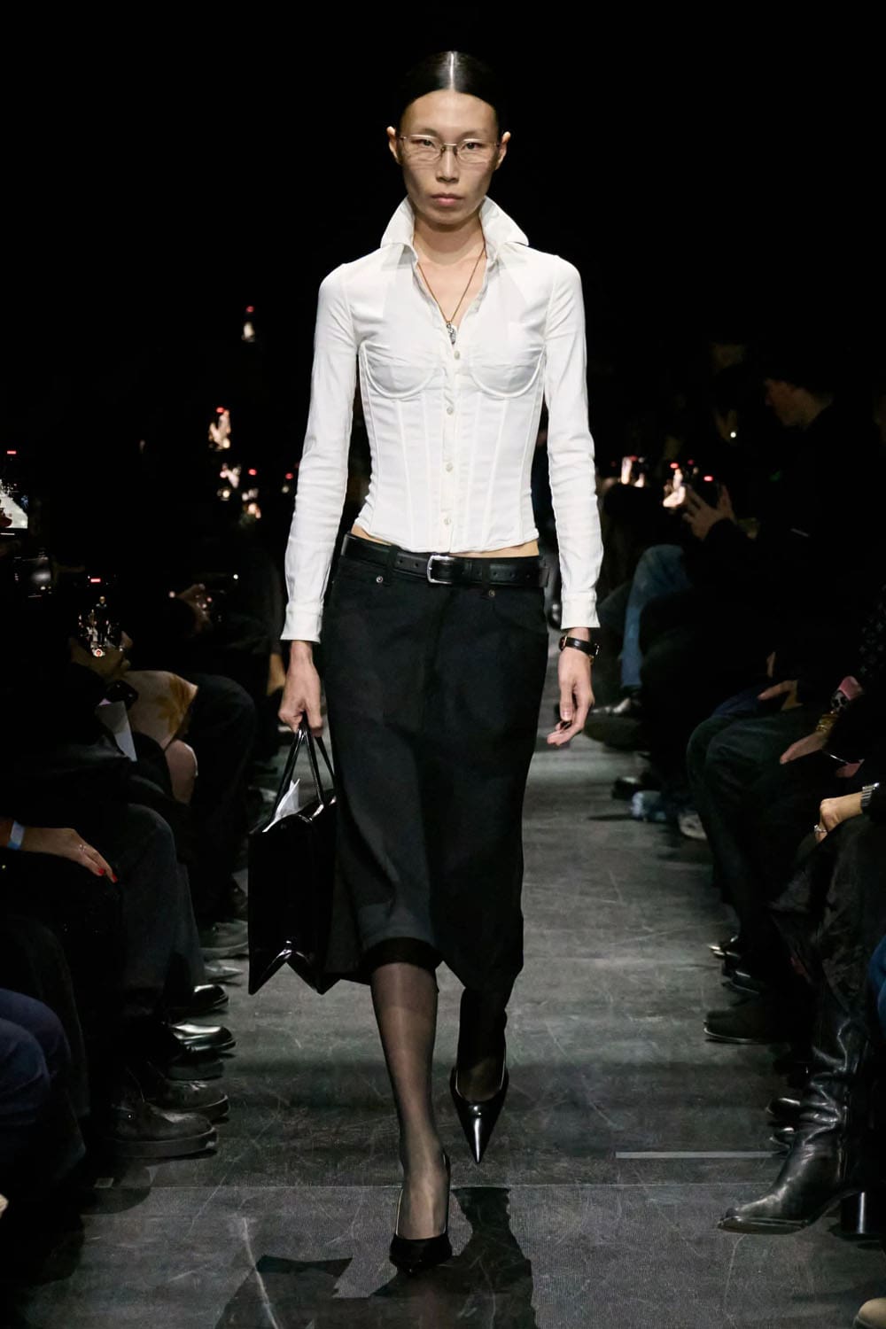 Balenciaga Automne Hiver 2025 2026 Runway Magazine (12)