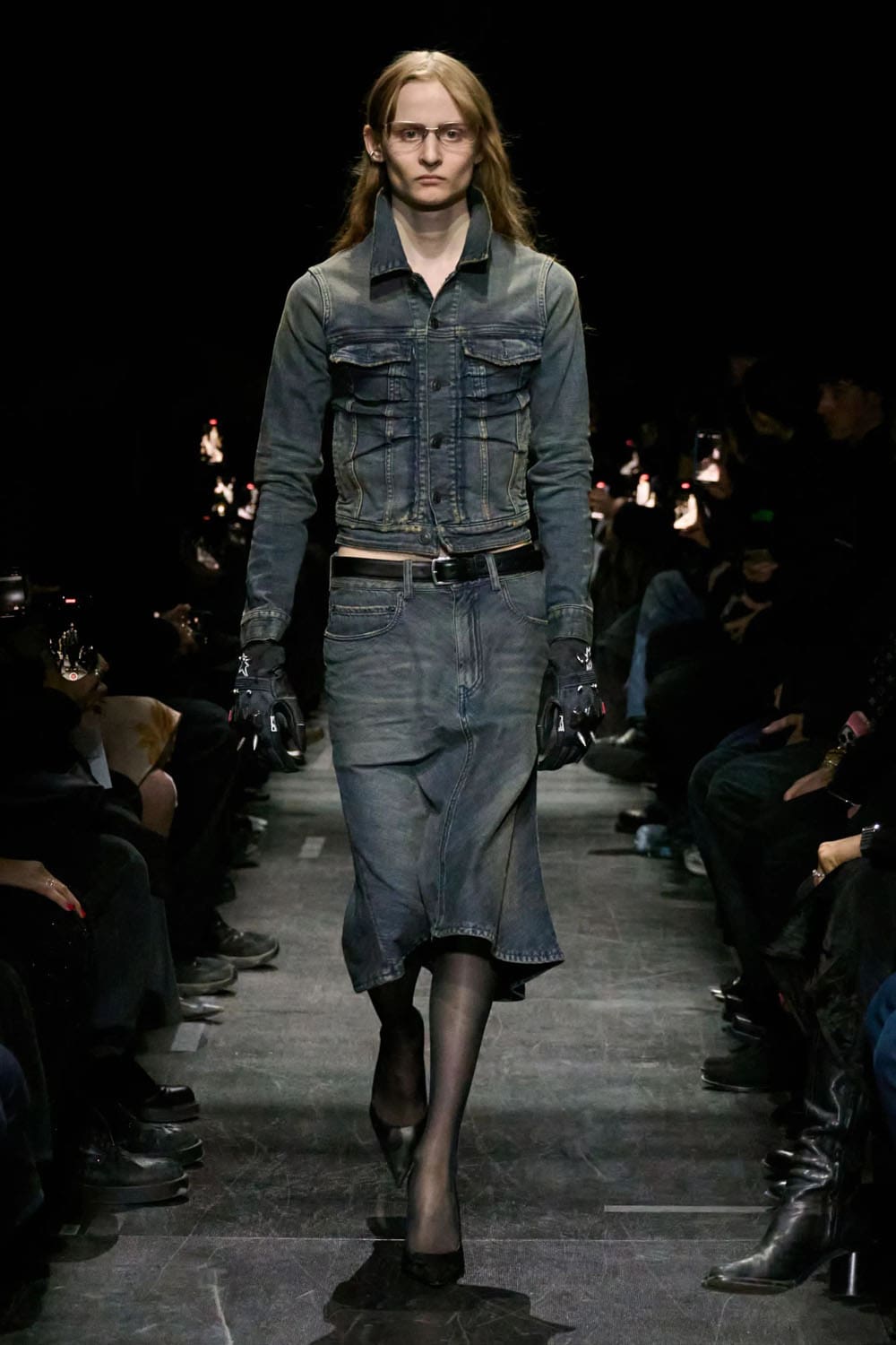Balenciaga Automne Hiver 2025 2026 Runway Magazine (14)