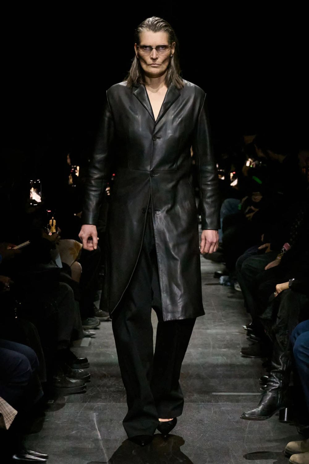 Balenciaga Automne Hiver 2025 2026 Runway Magazine (16)