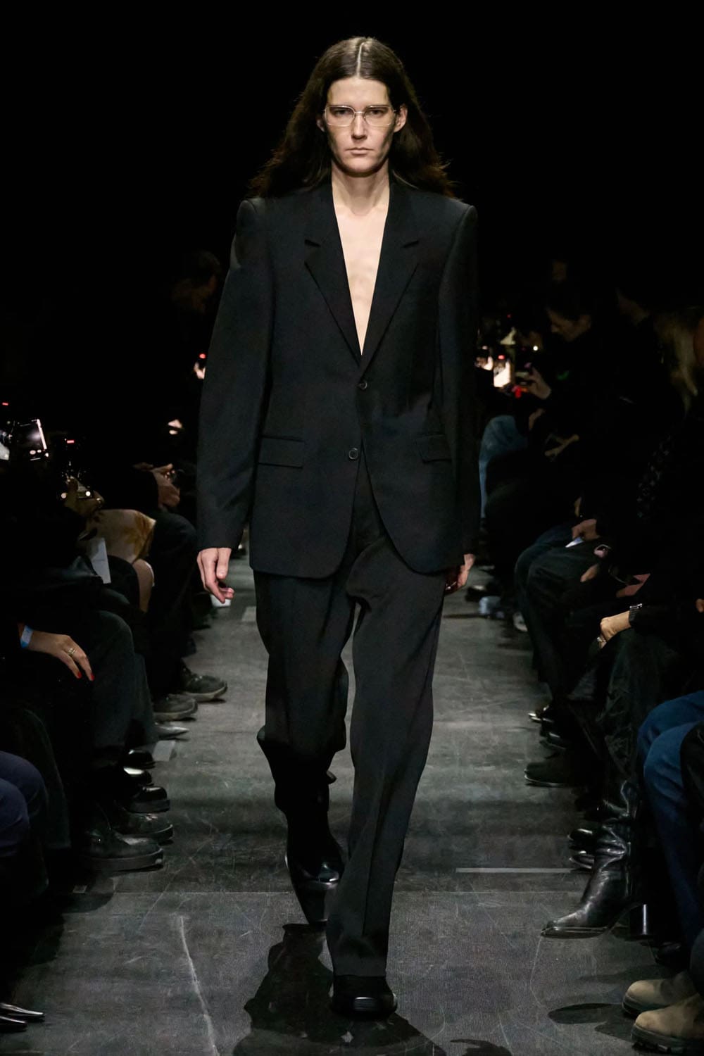 Balenciaga Automne Hiver 2025 2026 Runway Magazine (2)