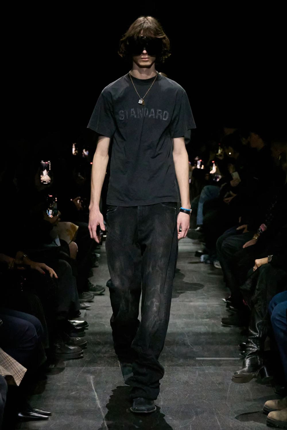 Balenciaga Automne Hiver 2025 2026 Runway Magazine (23)