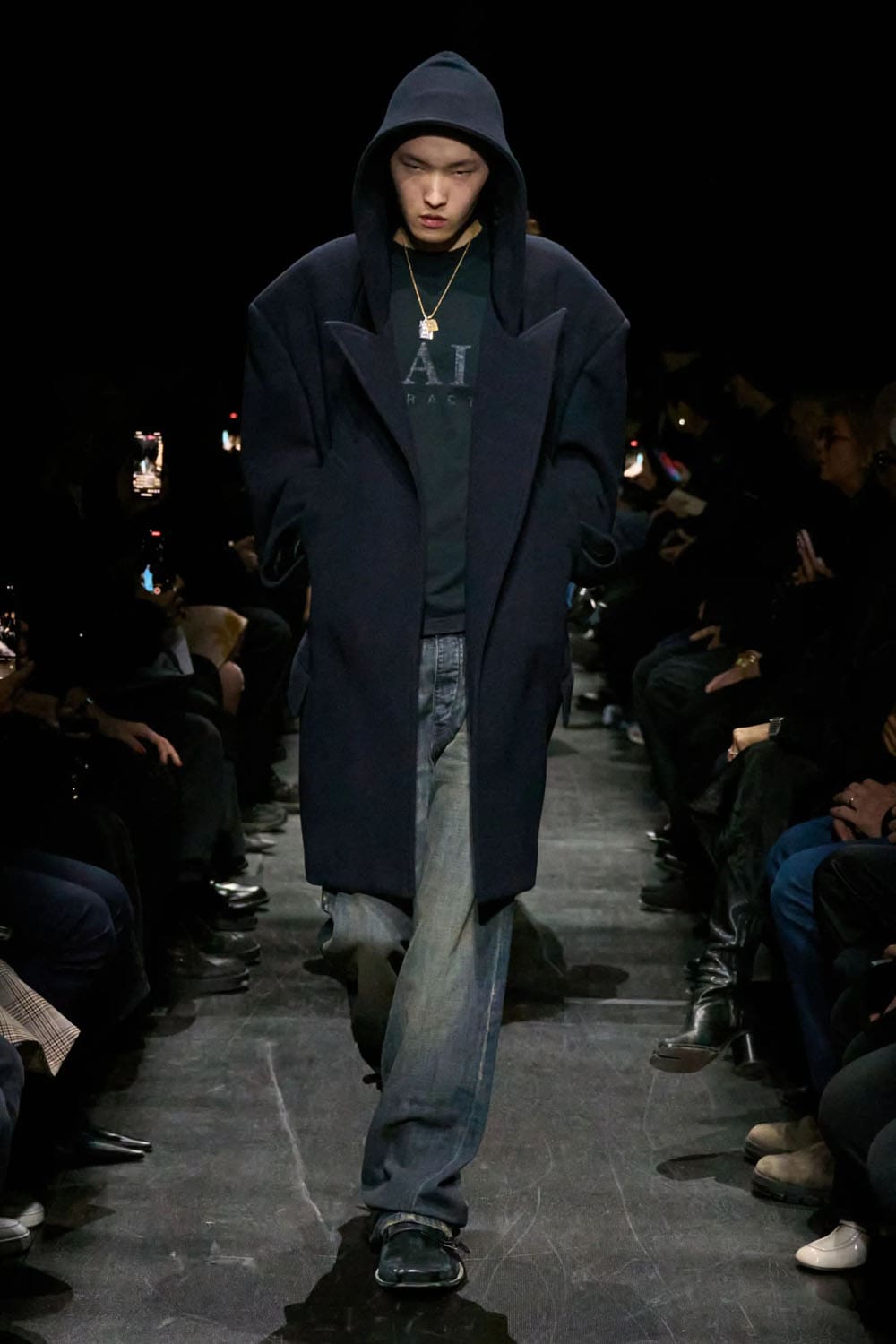 Balenciaga Automne Hiver 2025 2026 Runway Magazine (27)