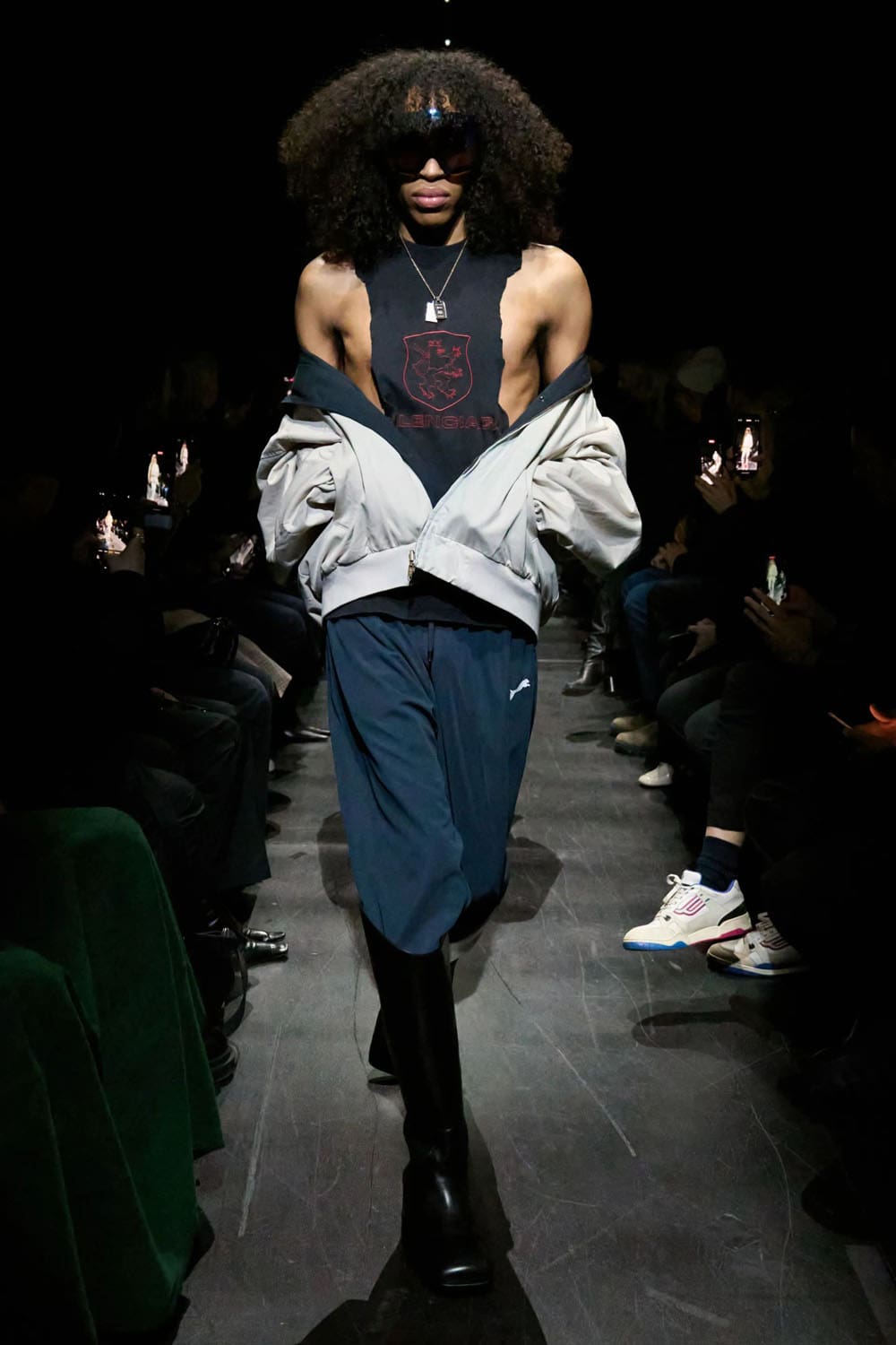 Balenciaga Automne Hiver 2025 2026 Runway Magazine (46)