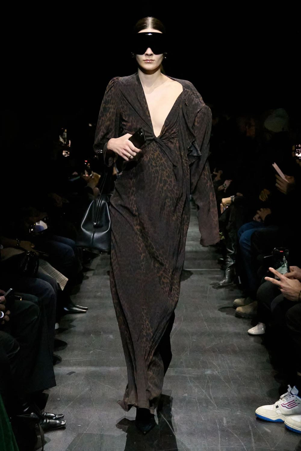 Balenciaga Automne Hiver 2025 2026 Runway Magazine (55)