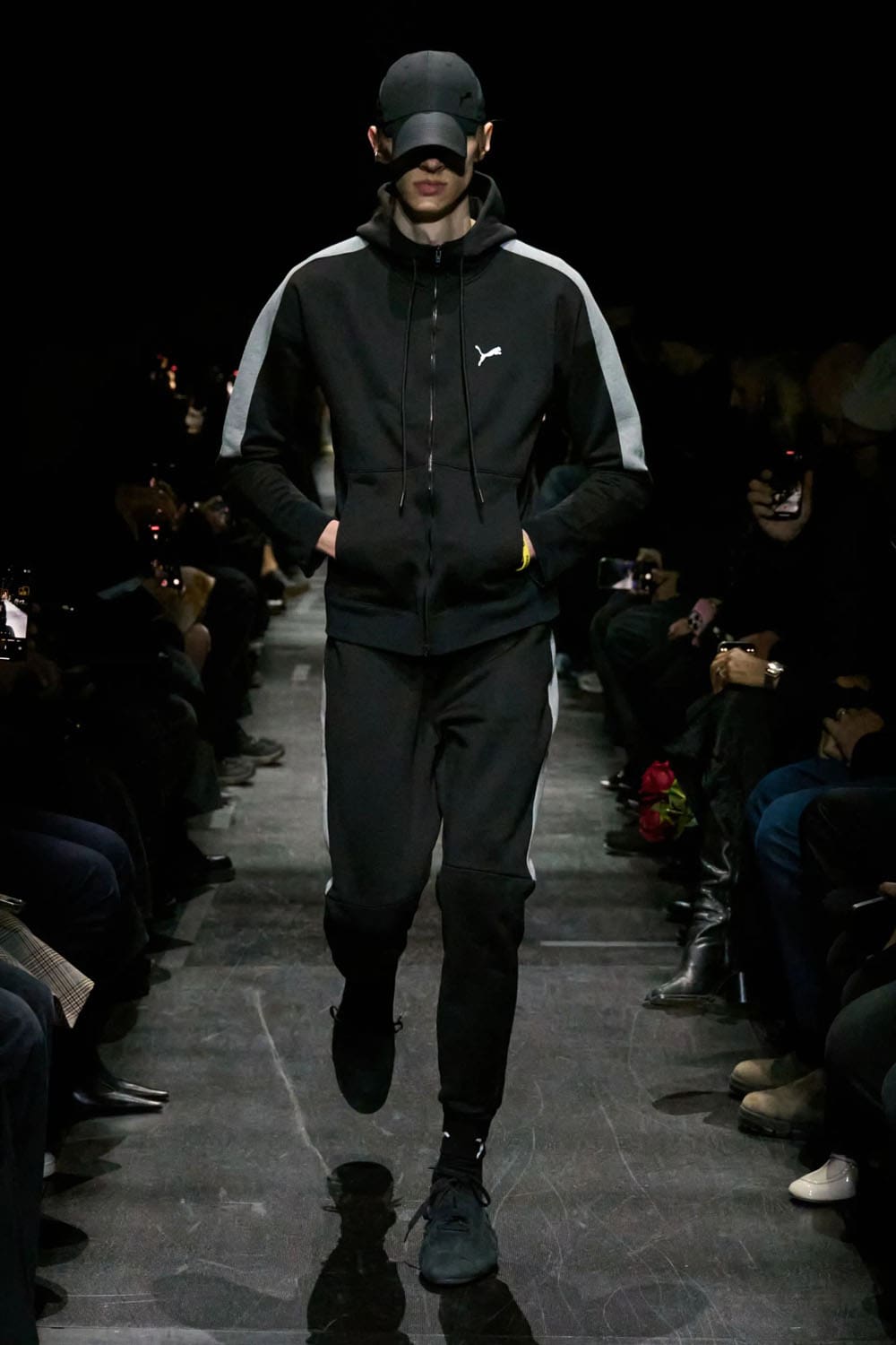 Balenciaga Automne Hiver 2025 2026 Runway Magazine (60)