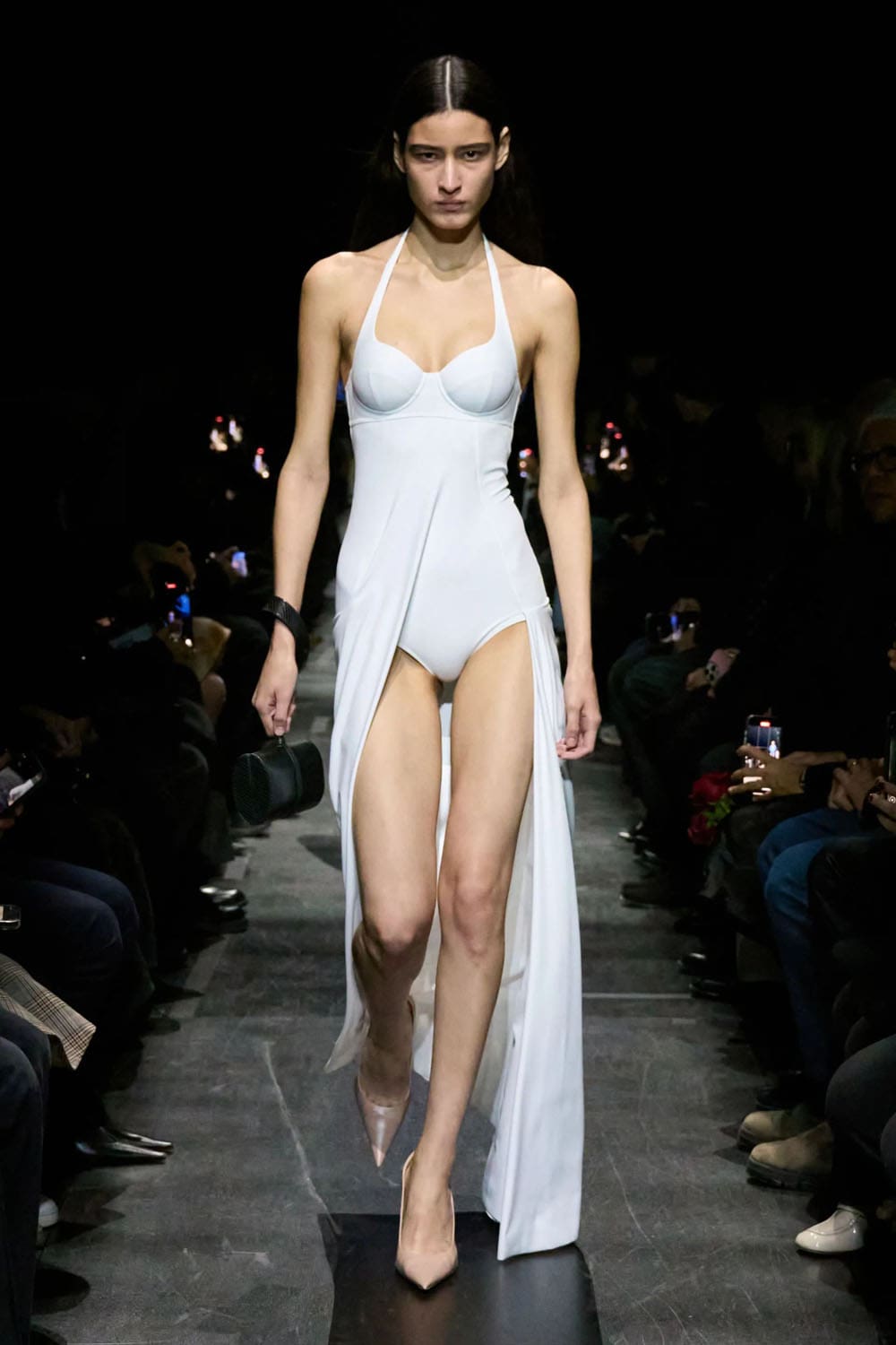 Balenciaga Automne Hiver 2025 2026 Runway Magazine (69)
