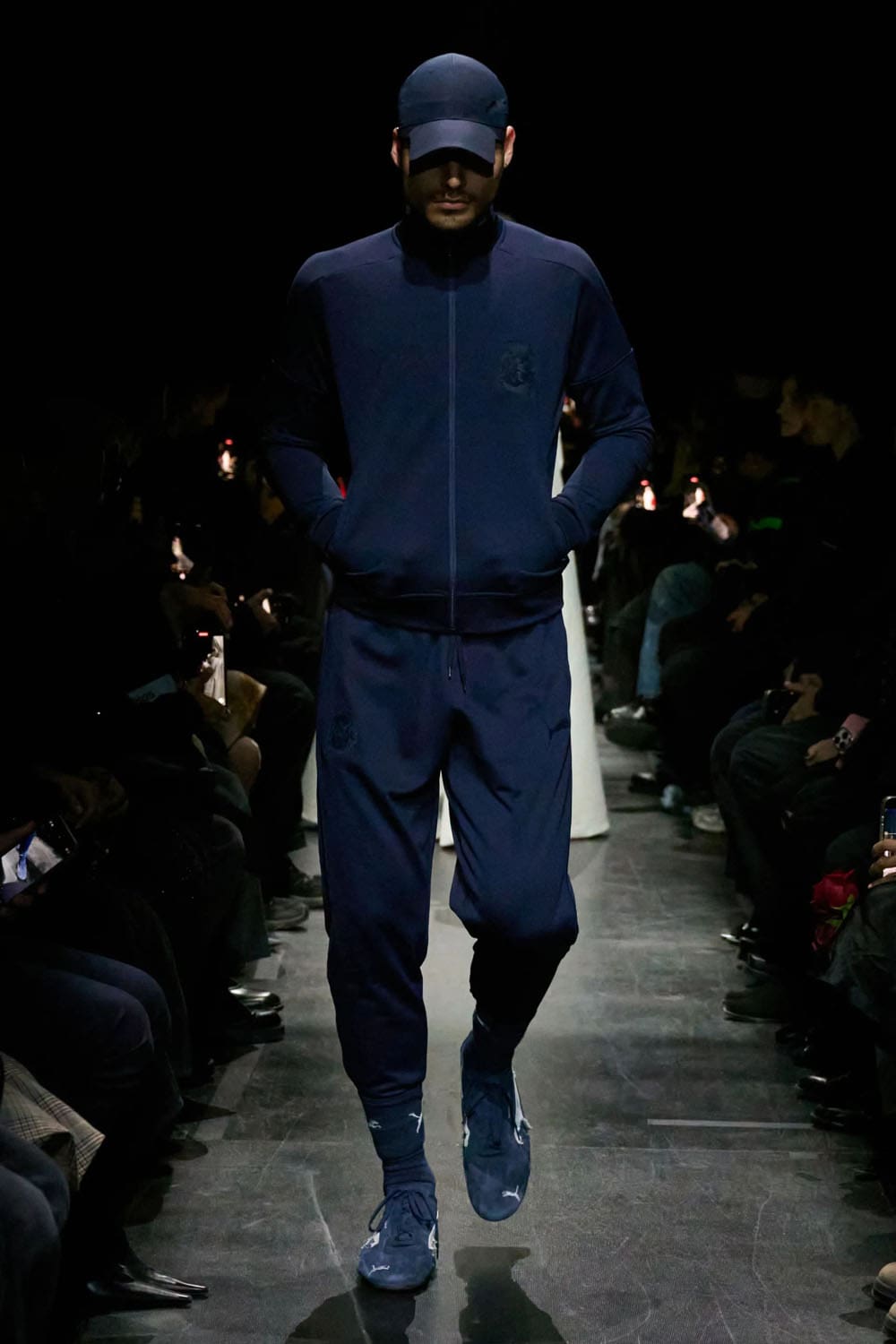 Balenciaga Automne Hiver 2025 2026 Runway Magazine (75)