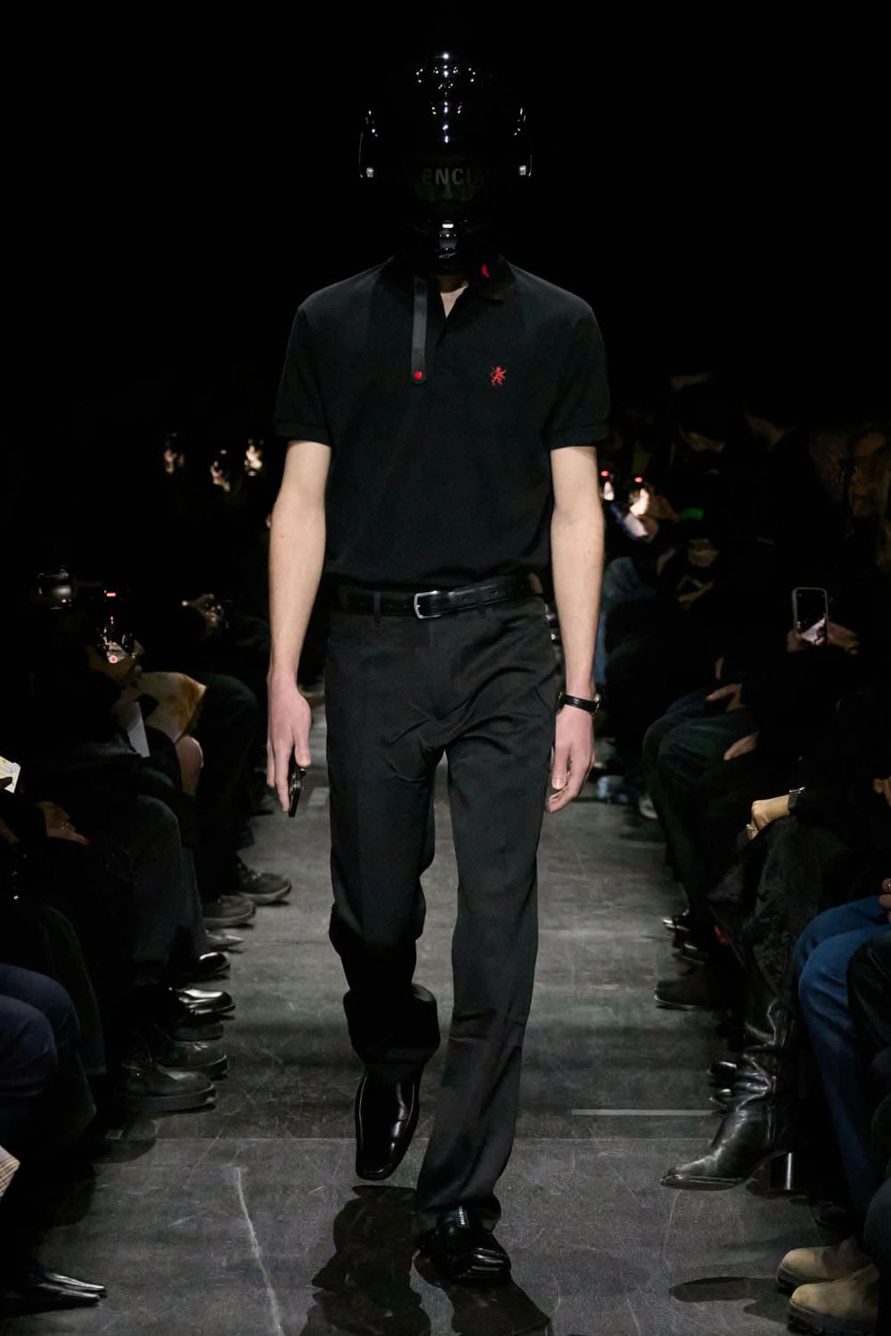 Balenciaga Automne Hiver 2025 2026 Runway Magazine (9)