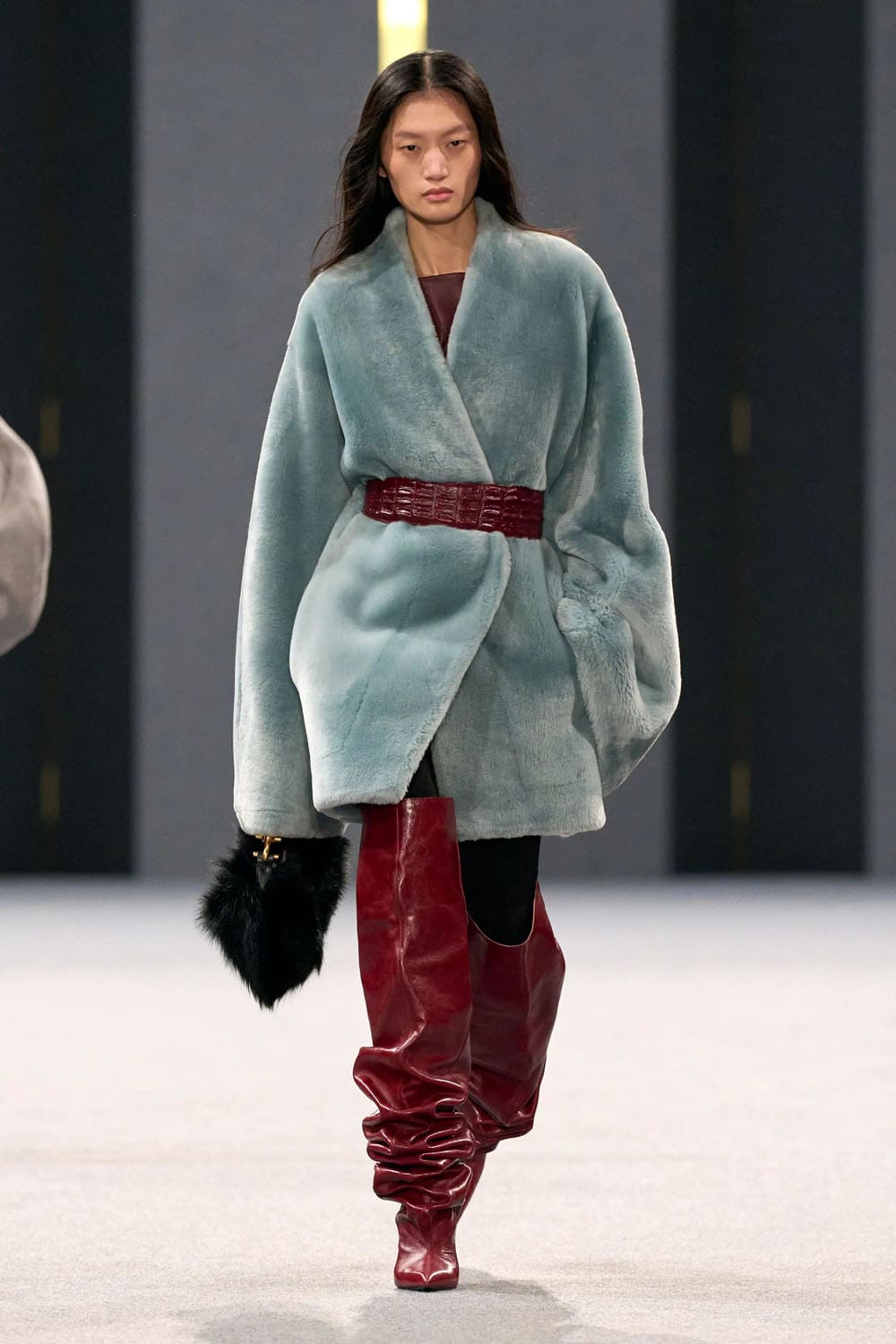 Balmain Herbst Winter 2025 2026 Runway Magazin (15)