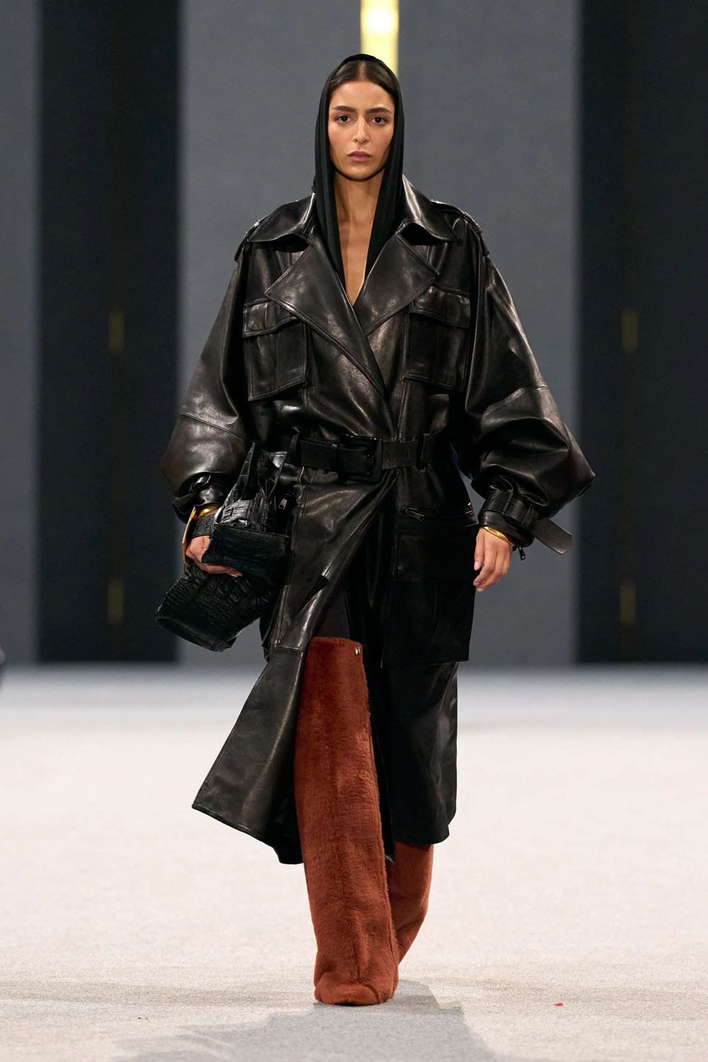 Balmain Herbst Winter 2025 2026 Runway Magazin (22)