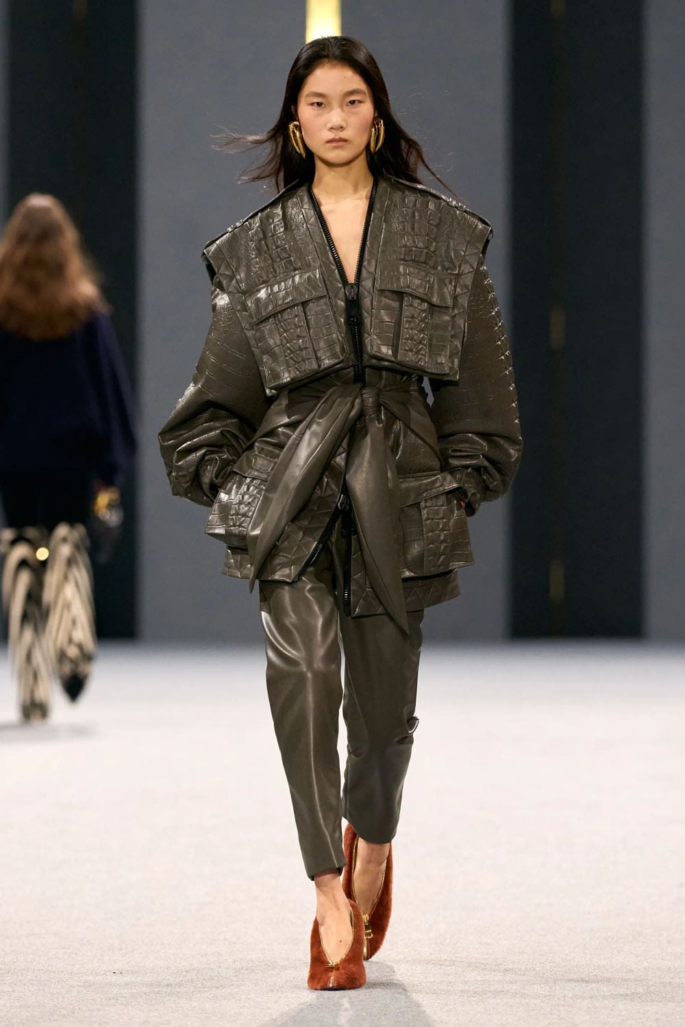 Balmain Herbst Winter 2025 2026 Runway Magazin (27)