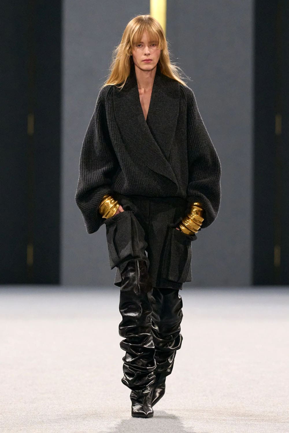 Balmain Herbst Winter 2025 2026 Runway Magazin (3)