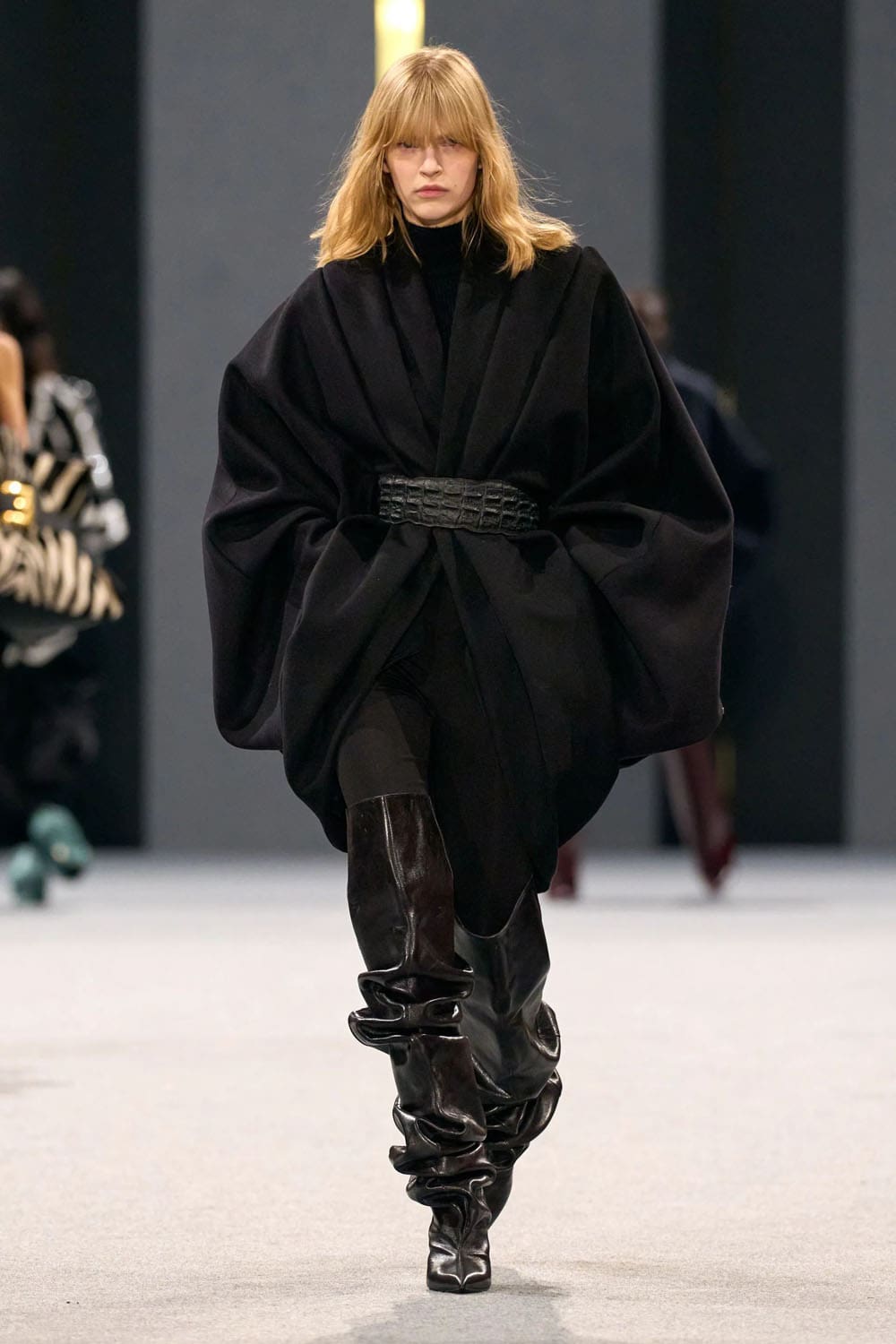 Balmain Herbst Winter 2025 2026 Runway Magazin (45)
