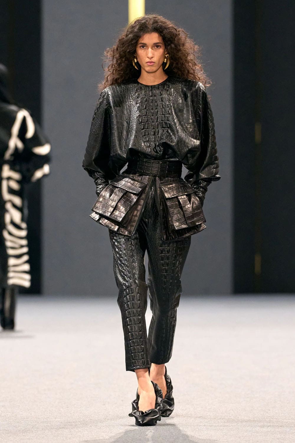 Balmain Herbst Winter 2025 2026 Runway Magazin (47)