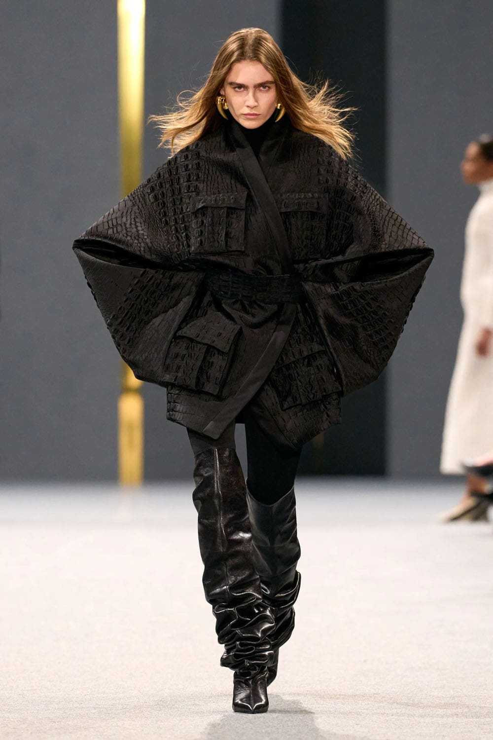 Balmain Herbst Winter 2025 2026 Runway Magazin (51)
